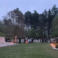 Anzac Day dawn ceremony honors WWI soldiers in Zonnebeke