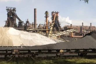 ArcelorMittal's €11 billion investment plan in Ghent faces union and government concerns