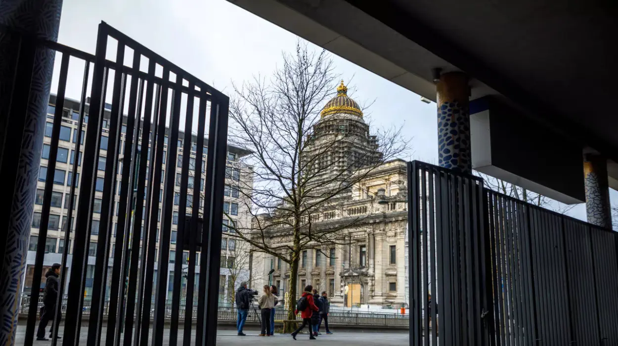 Armed man arrested at Brussels Palace of Justice entrance
