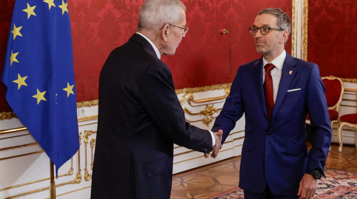 Austrian FPO Kickl meets president to form government