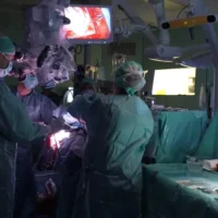 Awake brain surgery in Genk Christophe Oosterbos uses new electrosensory technique