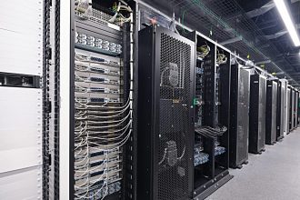 AI data centre using advanced memory technology