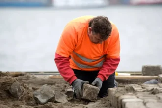 Belgium’s Retirement Age to Rise to 66, Majority of Workers Fear They Can’t Keep Up