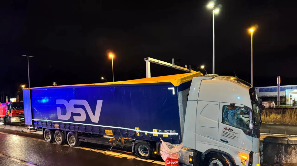 Bevrijdingstunnel A12 route blocked after truck accident