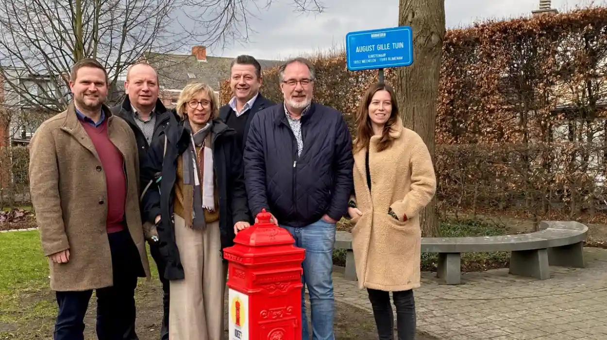 Bonheiden launches 3 red mailboxes for 6-year plan ideas