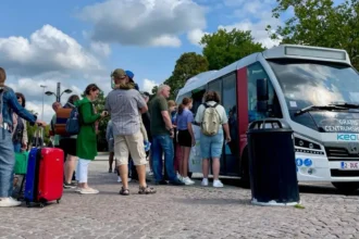Bruges considers fare for tourists on free bus service