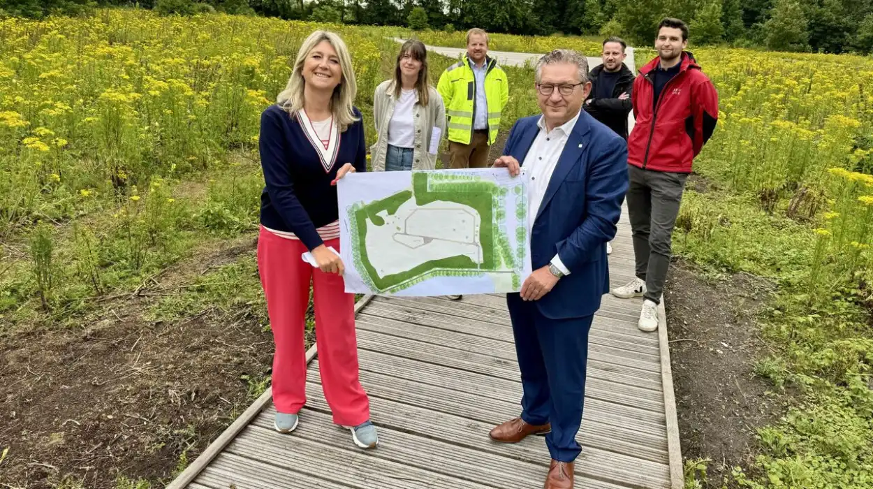 officials in Bruges eco-friendly Natural Burial Ground