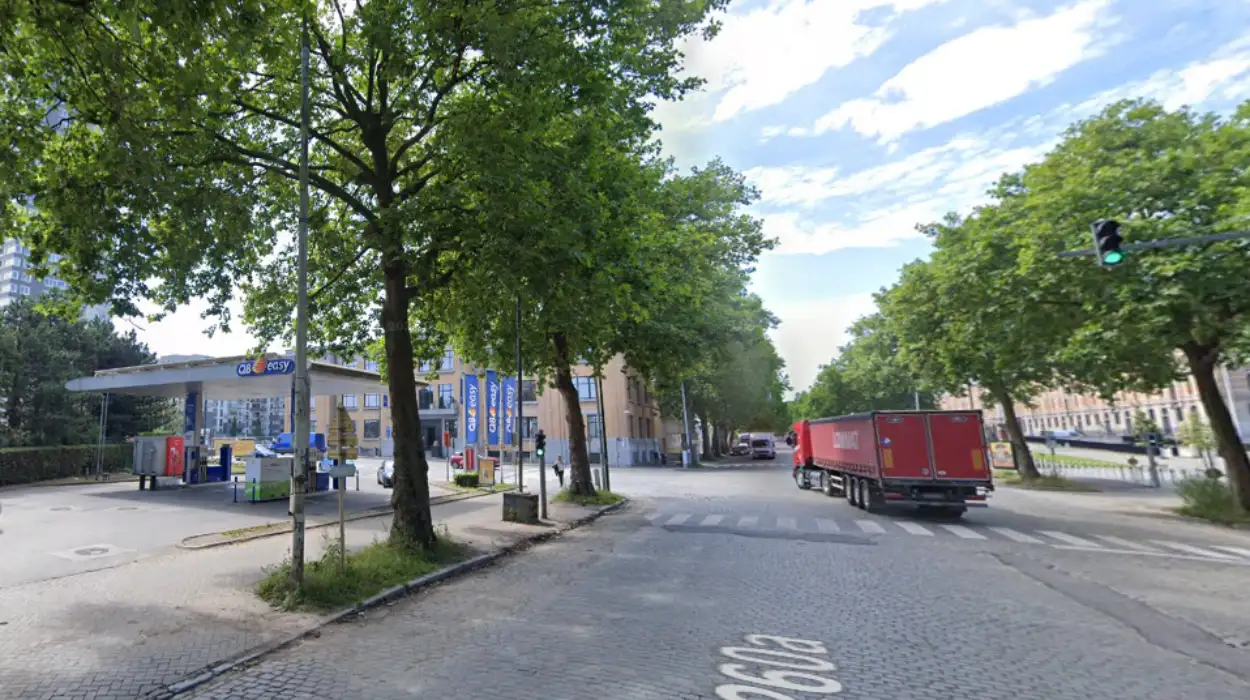Brussels: 33-year-old stabbed thrice near Tour & Taxis