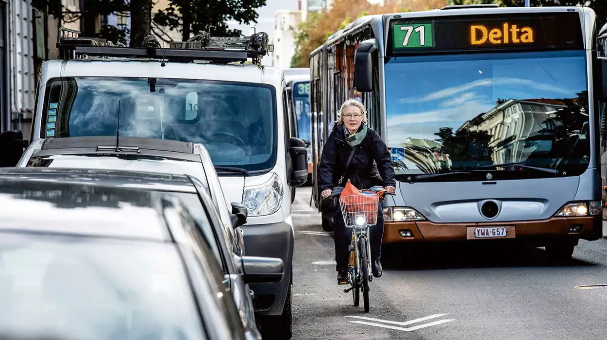 Brussels MIVB changes rosa parks bus routes due to ground sinking