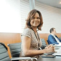 Brussels MP Nicole Bomele Nketo Withdraws from Regional DéFI List