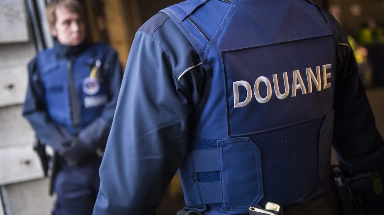 Brussels police arrest man for smuggling nine kilograms of cocaine