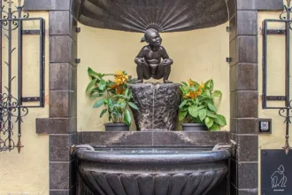 Brussels shows Jeanneke Pis as a sweeper to attract more women