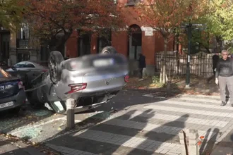 Brussels traffic collision Two cars crash at Huart Hamoirlaan and Rigasquare