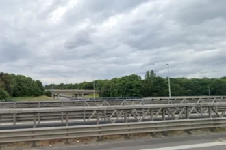 Brussels traffic disruption on R0 due to loose bridge joint