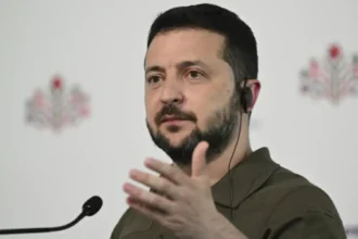 Can Ukraine Vote While Bombs Fall