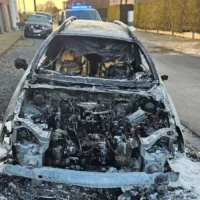Car catches fire in Avelgem, driver unharmed