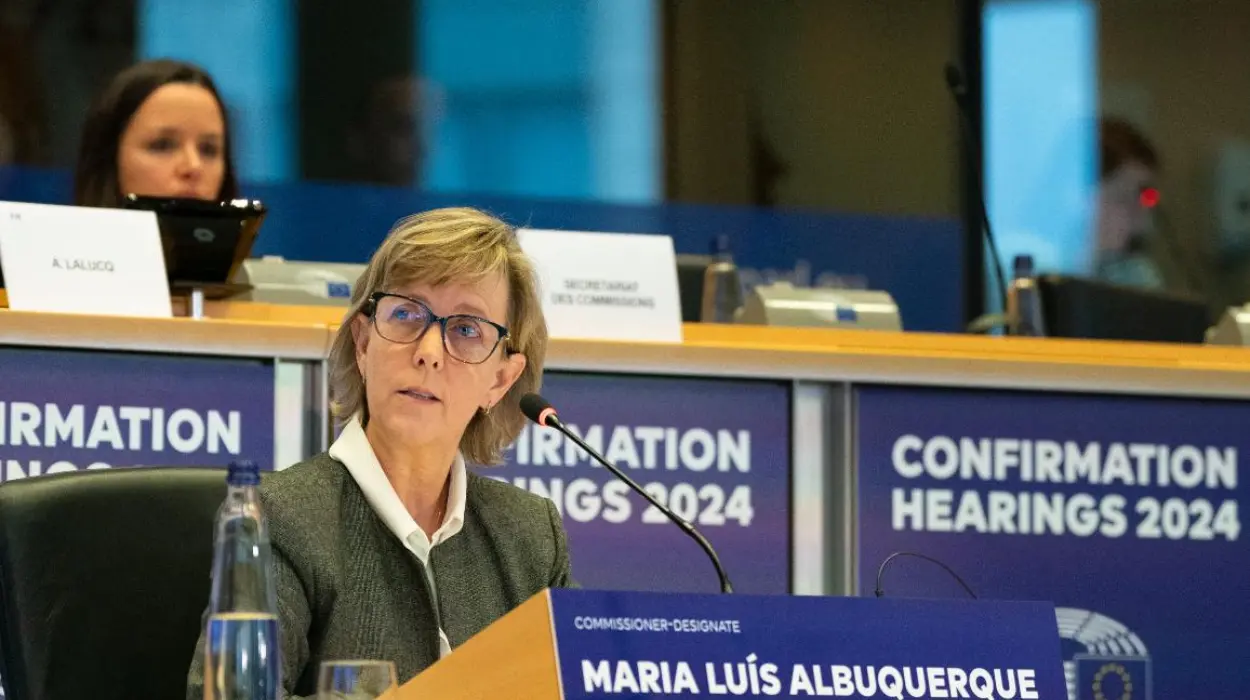 Commissioner-designate Maria Luis Albuquerque faces grilling from MEPs