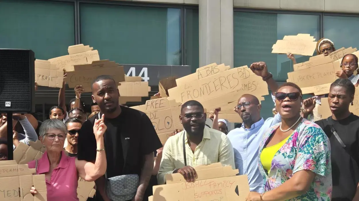 Congolese basketball player Ngolo aressted in Brussels pending residency decision