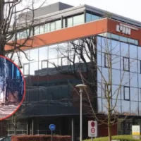 De Lijn bus burns on E40 in Ternat; Wouter Jeanfils responded