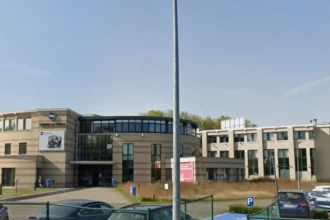 Diepenbeek PXL students train on DaVinci robots with XR tech