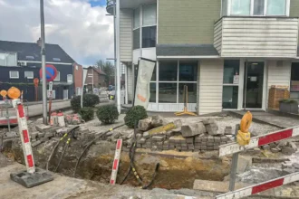 Dilbeek Eylenboschstraat roadworks block 3 roads effect shops