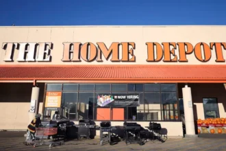 Does Home Depot Back Israel Role of Co-Founder Bernie Marcus