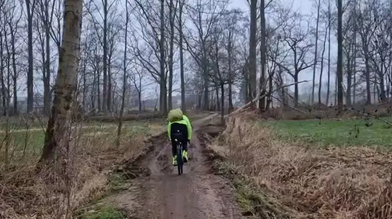 €3.5M Dutch cycle route in Bilzen Breda-Etten-Leur opens