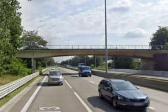 E313 highway closed after bridge debris falls in Beringen