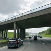 E40 traffic slows in Dilbeek amid roadworks and K3 concert