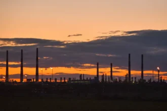 EU Commission ready for Russian gas transit suspension