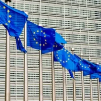 EU considers fresh sanctions on Russian banks, oil trade