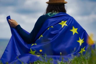 EU institutions offer valuable traineeships and volunteer positions