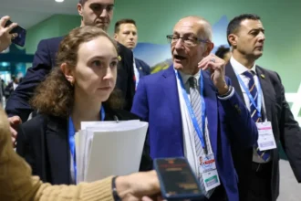 EU proposes $300 billion annual climate aid for poor nations