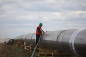 EU to propose full ban on Russian gas by 2027