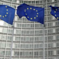 Euro zone grows, but trade war fears loom large