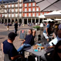 Euro zone services return to growth in June