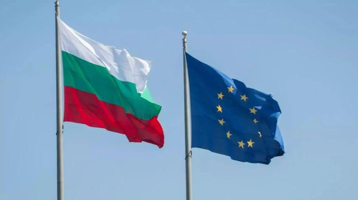 European Commission Hails Bulgaria and Romania's Schengen Integration