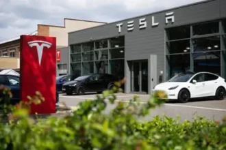 European Commission reduces planned tariffs on Tesla’s China-made EVs