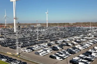 European People's Party urges rethink on 2035 combustion ban