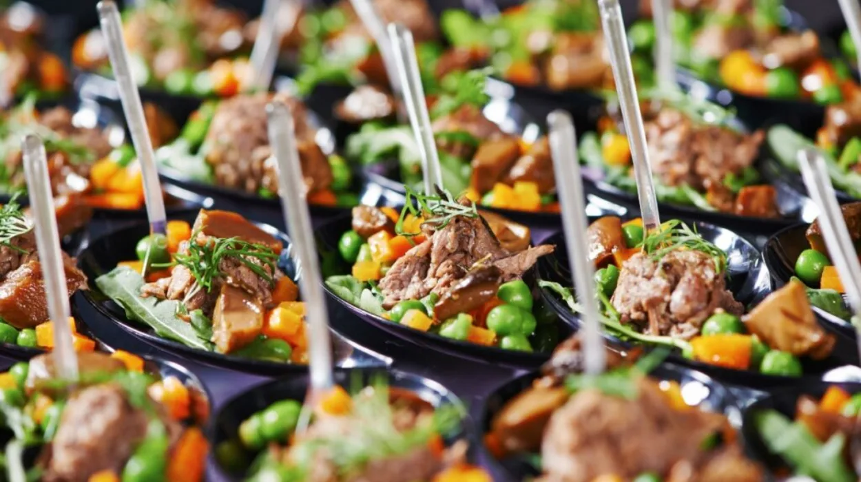Extensive Menu Preparations for Massive Attendance