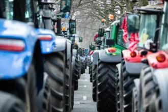 Farmers protest in Brussels Major traffic disruptions expected
