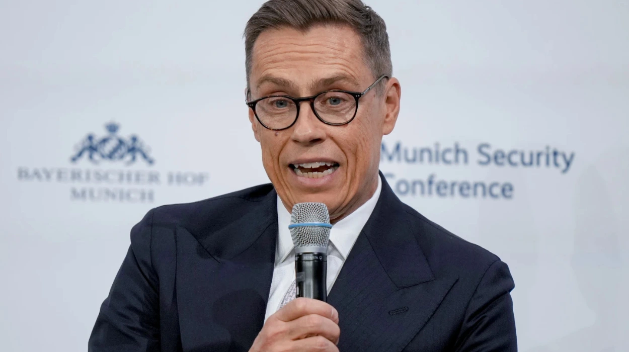 Finnish president urges Europe to boost Ukraine before talks with Russia