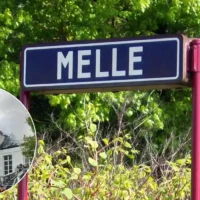 Fire at Castle De Varens in Melle, no injuries reported