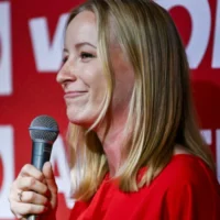 Flemish government raises language bar for social housing