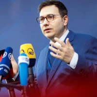 Foreign Correspondents Support RFERL as Funding Ends