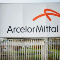 France seeks trade protection from Chinese dteel imports