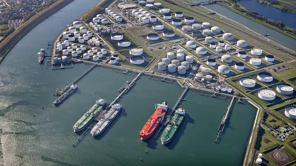 G7 oil release from emergency petroleum reserves
