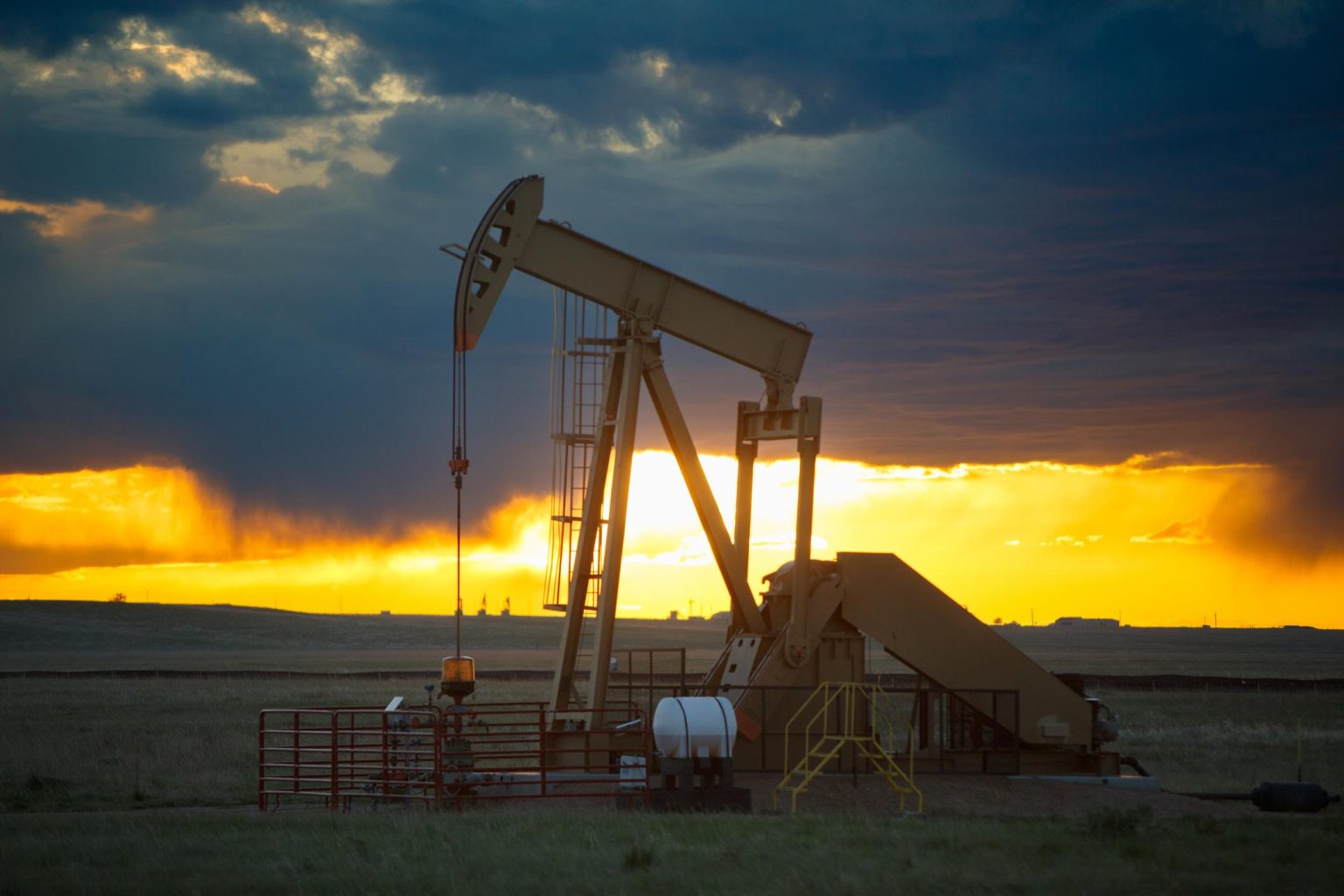 Oil prices slip during trading session in New York 2026