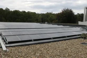 Genk's green future 2,100 solar panels by 2050 for 250 families with iChoosr support