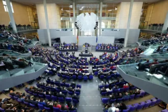 German Bundestag set for key vote on economic growth fund